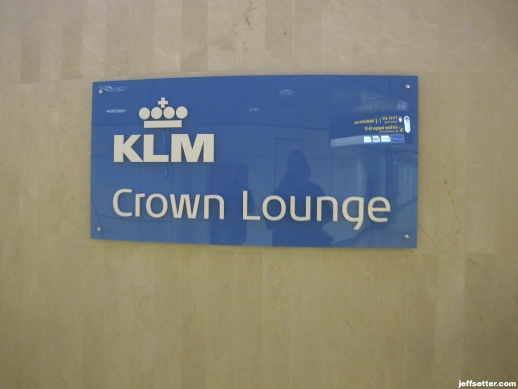 KLM Crown Lounge Entrance