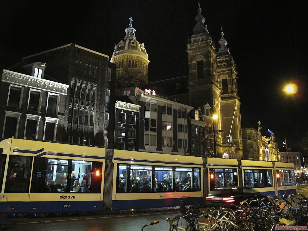 Tram at City Center