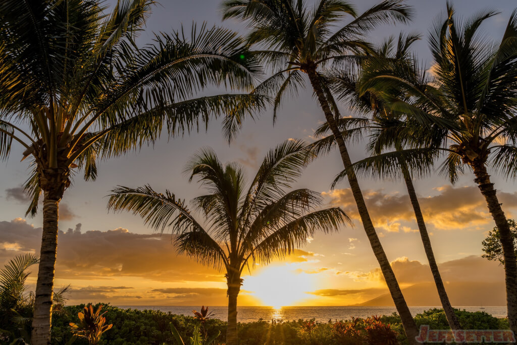 Maui Sunsets, Amex Premier Rewards Gold and Air Tahiti Flight Booking: My Week in Travel for July 18