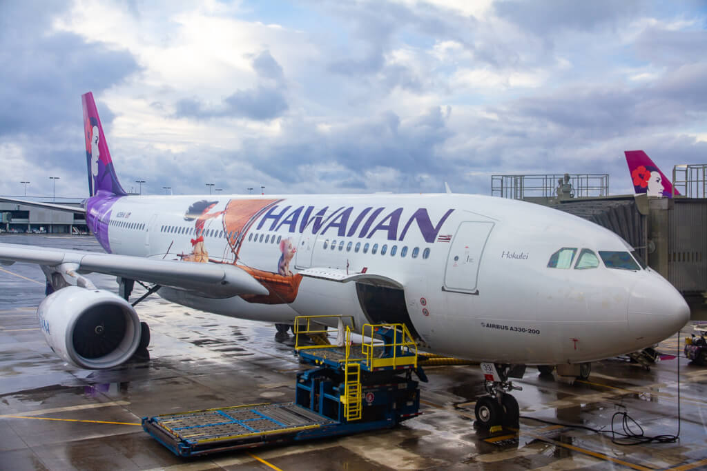 Earning Hawaiian Air Award Flights with Credit Cards