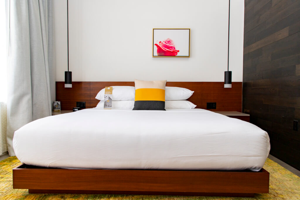 Hotel Review: Hi-Lo Hotel, Autograph Collection