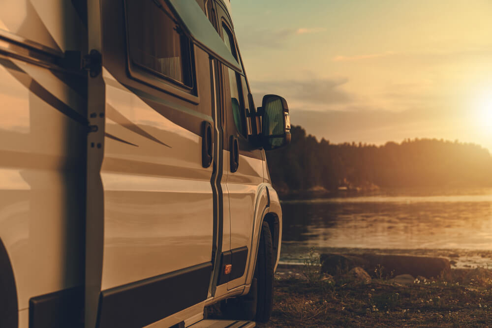 7 Best Class B RVs With A Dry Bath