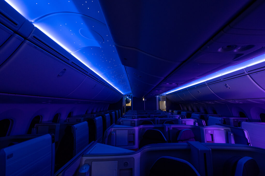 Hawaiian 787 Interior Leihoku