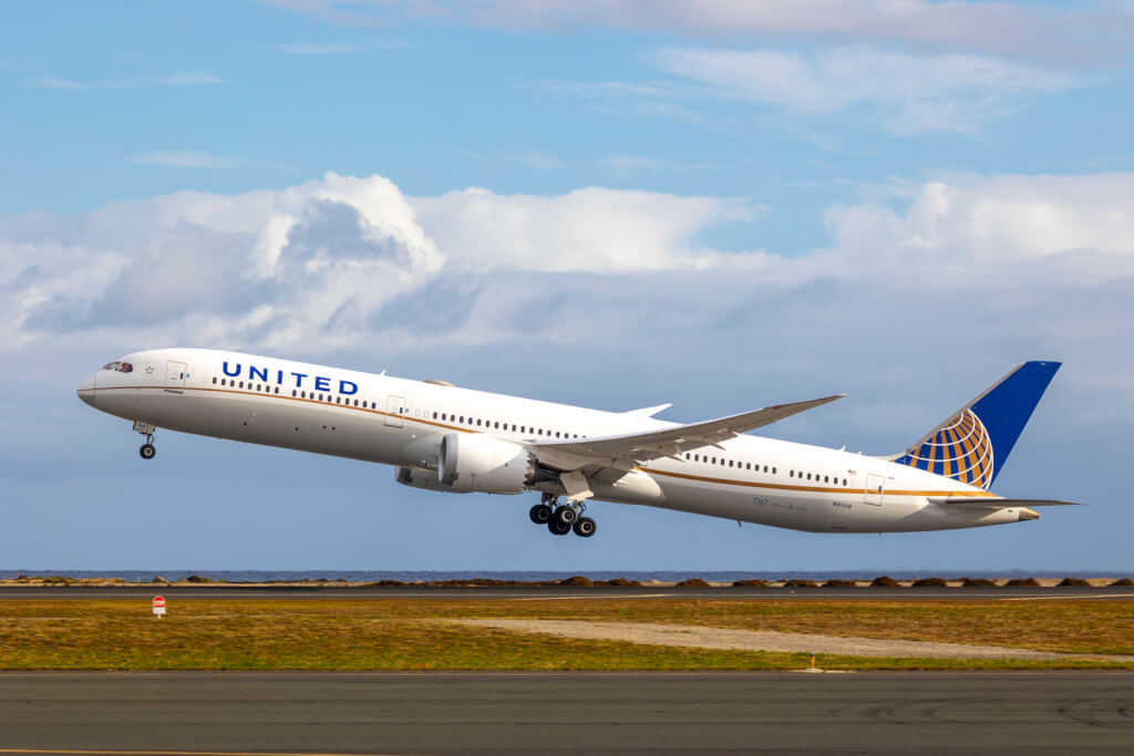 United Airlines Boeing 787-10