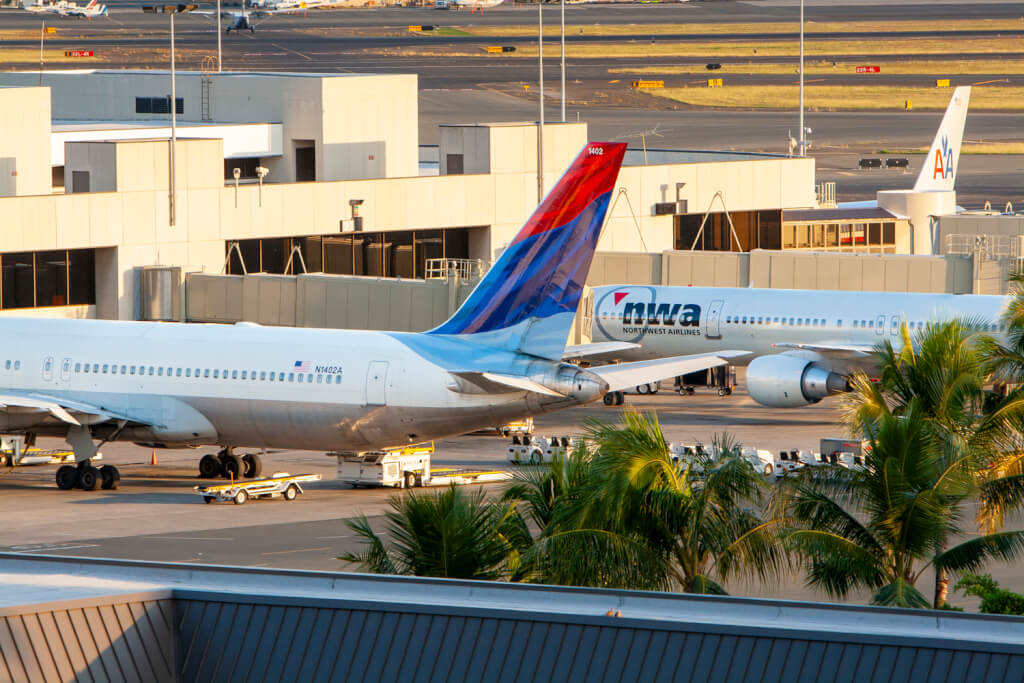 Delta Air Lines and Northwest Airlines aircraft at HNL