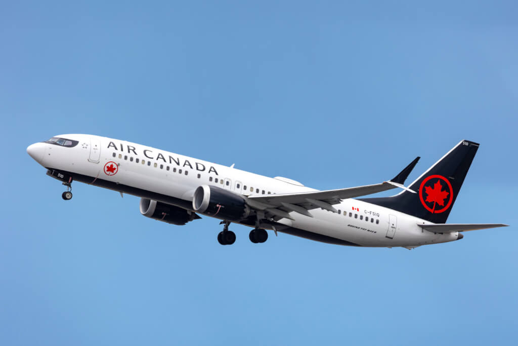 CSR Cardholders Can Access Air Canada Lounges