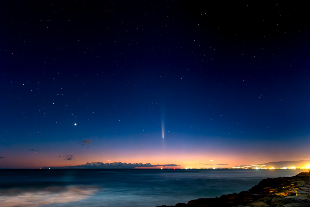 Spotting Comet Tsuchinshan-ATLAS