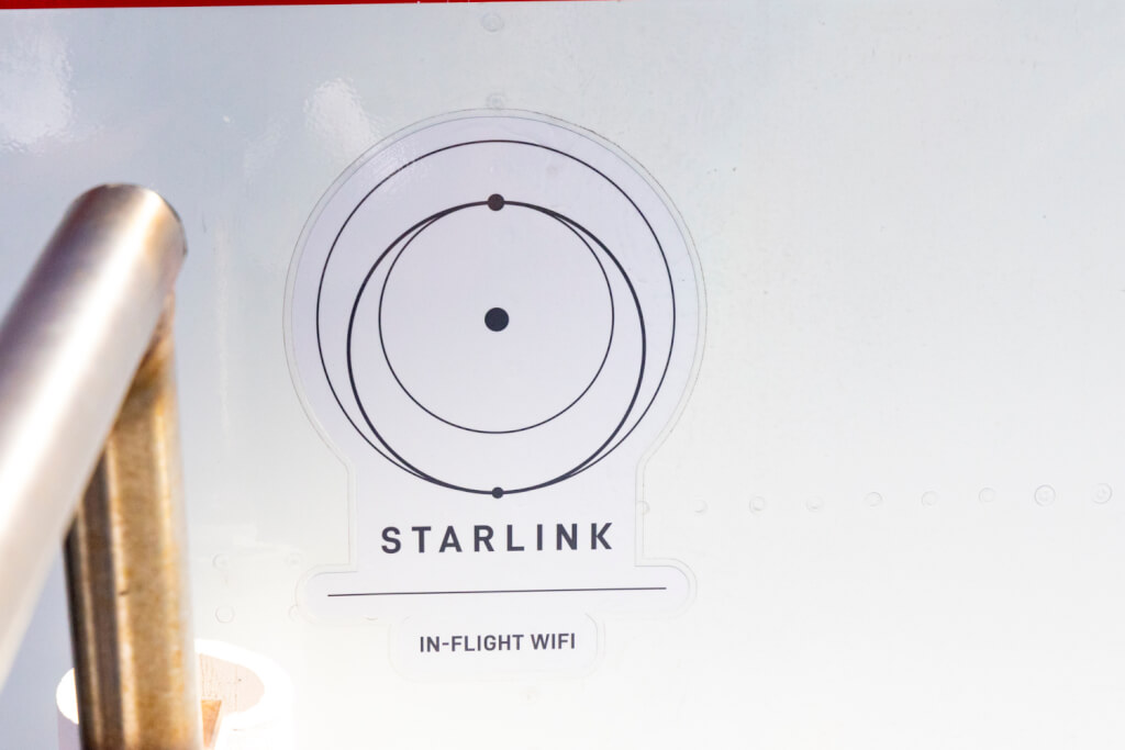 Hawaiian Airlines Starlink aircraft decal