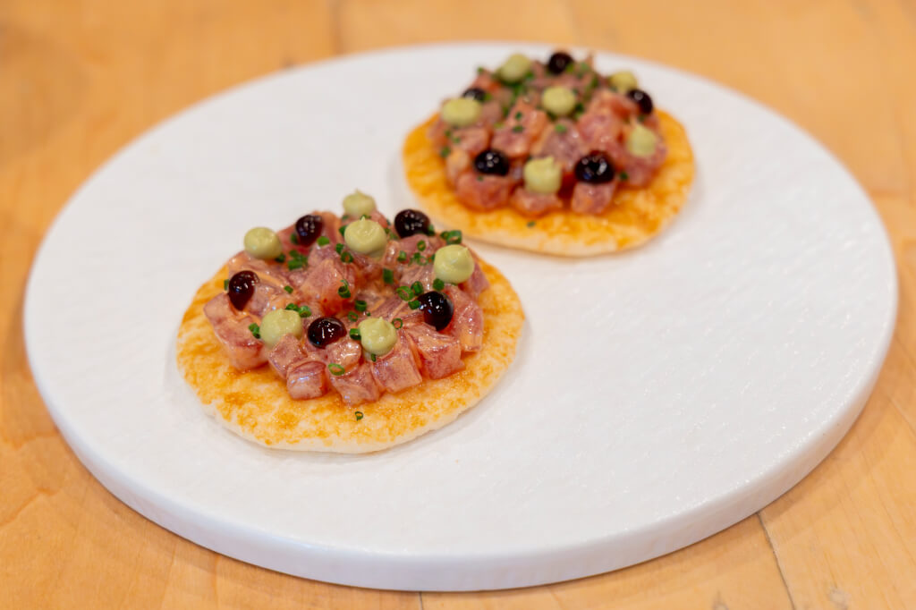 Thirty Eight spicy ahi cracker