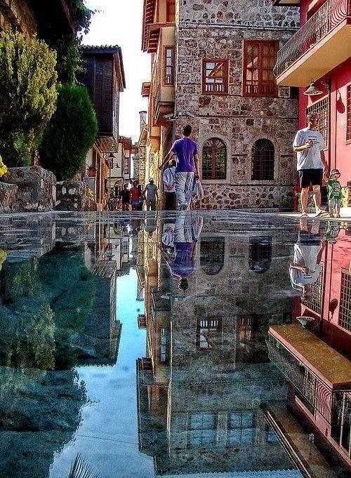 Istanbul Mirror Street