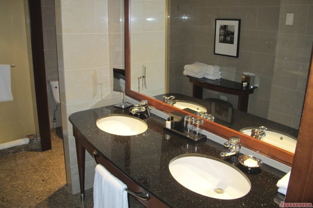 Dual Sinks in the Park Hyatt Bathroom