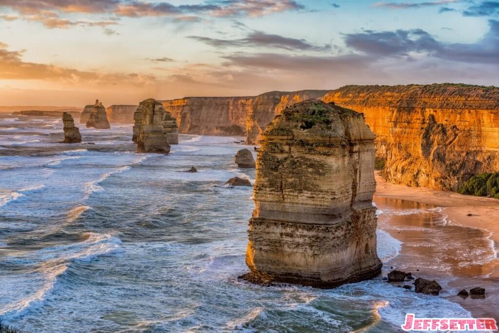 twelve-apostles-sunset