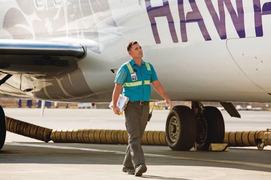 Hawaiian Airlines Launches New Uniforms and Meals