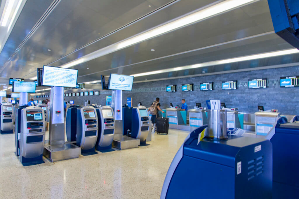 The Club at LAS Terminal 3