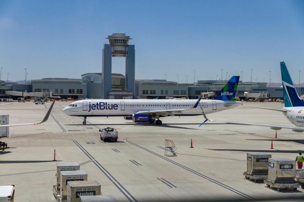 The Club at LAS Terminal 3