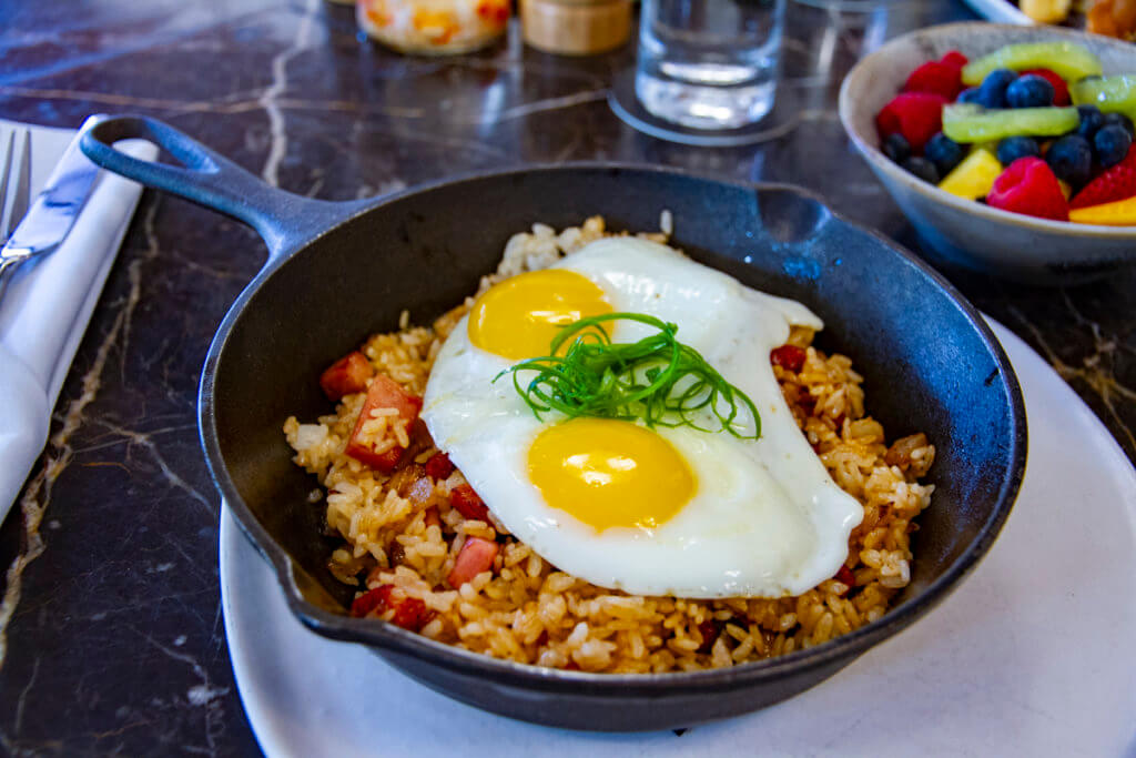 Review: The Hideout Waikiki Brunch