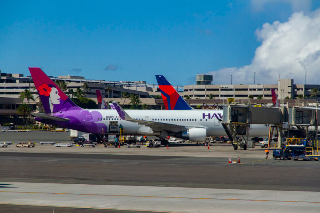 Hawaiian Airlines Raises Its Checked Bag Fee