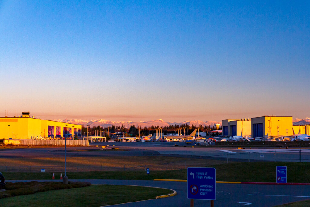 Alaska Air Delays the Start of Paine Field Service