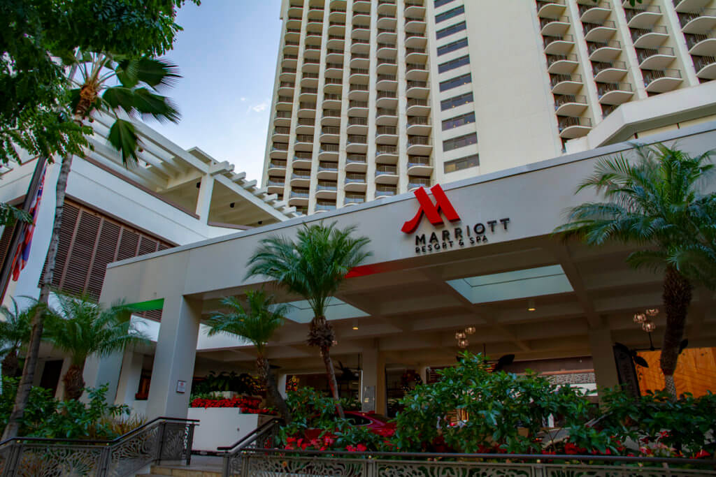 Oahu: Waikiki Beach Marriott Resort & Spa Package, Deal