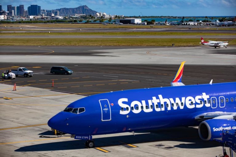 Southwest Air Gates at HNL gates are Complete Jeffsetter Travel