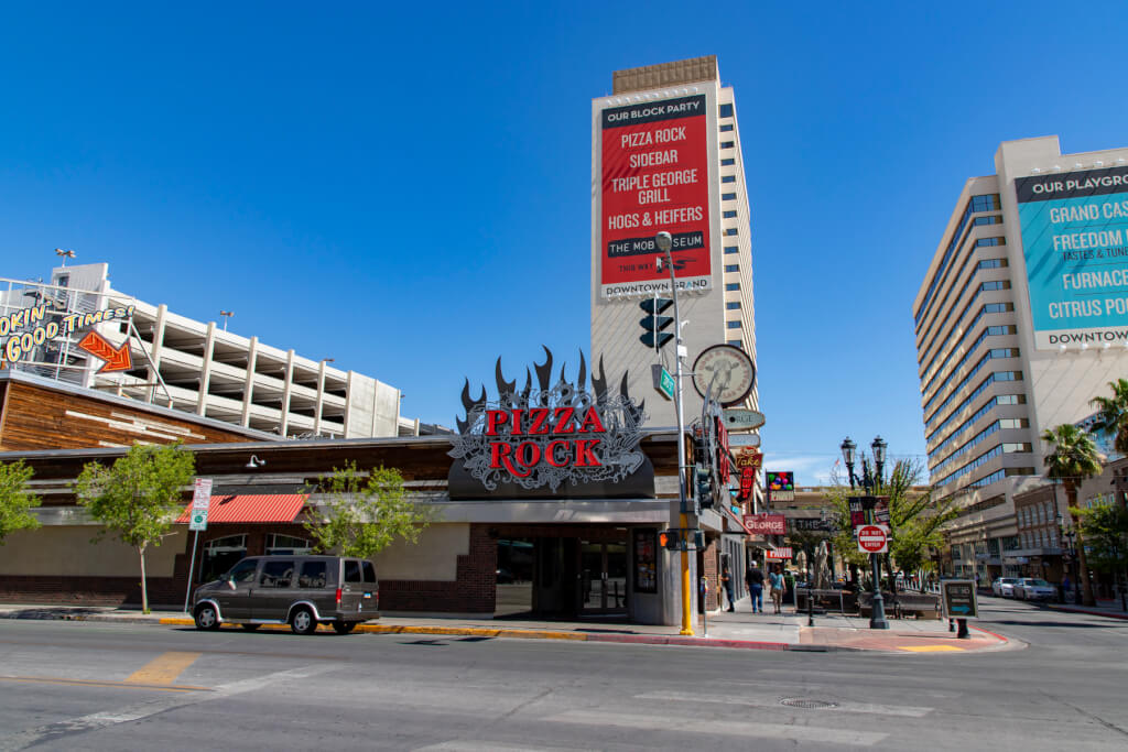 Pizza Rock Las Vegas Restaurant Review Jeffsetter Travel