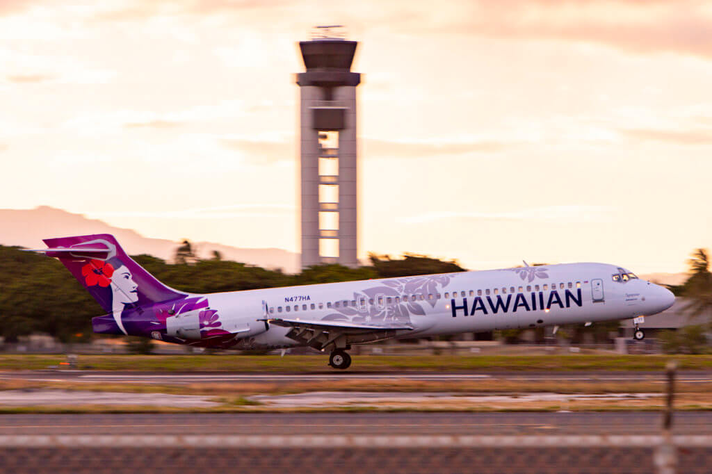 Enter the Hawaiian Air #AHuiHou Contest