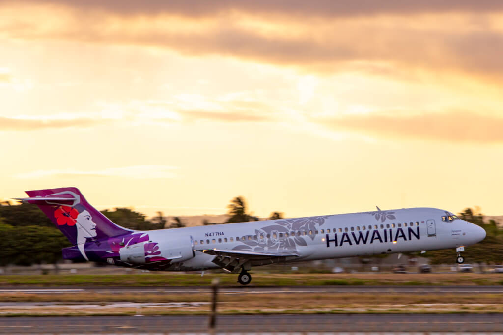 Hawaiian Reduces Status Requirements for 2022