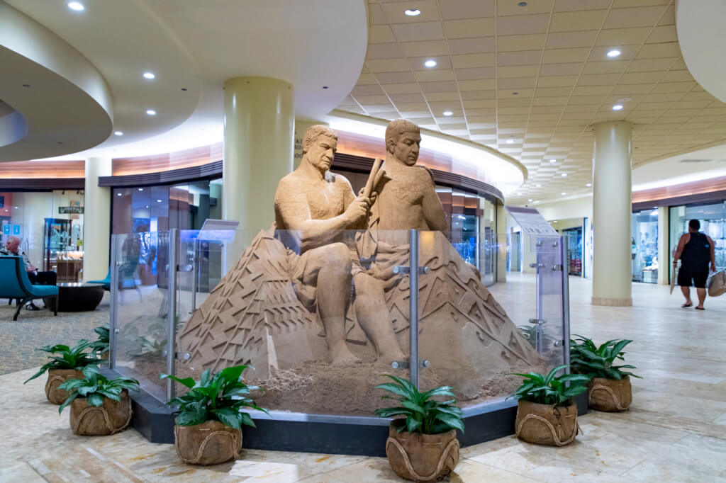 Sheraton Waikiki sand sculpture