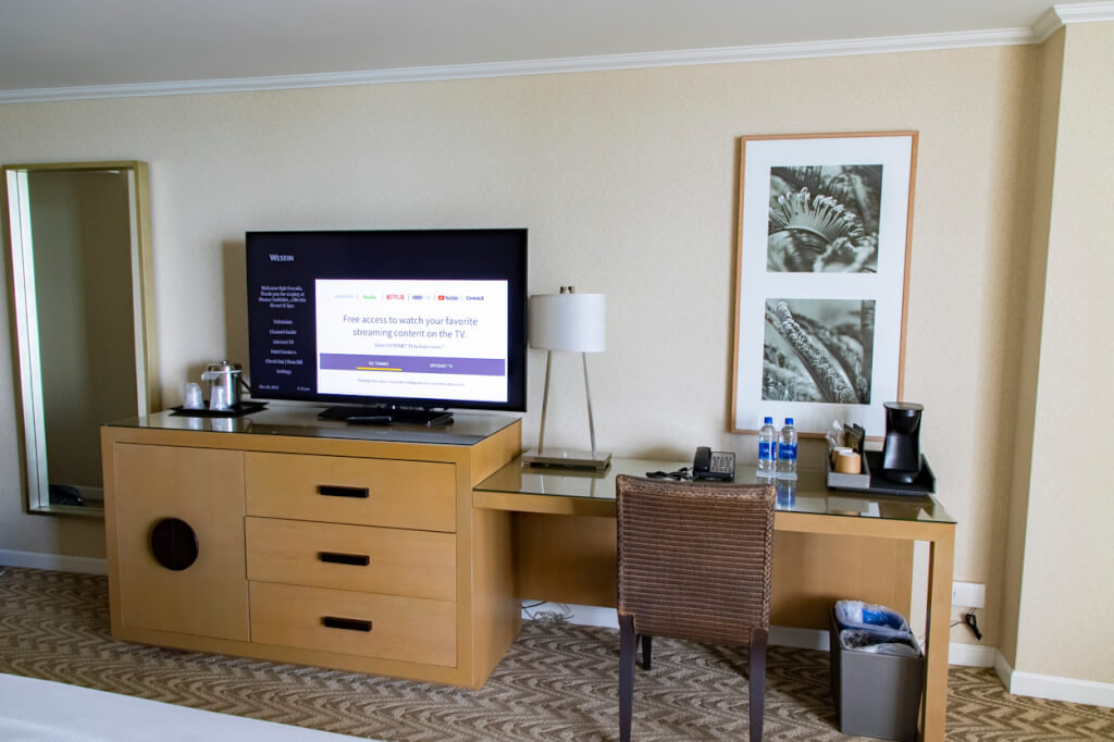 Westin Moana Surfrider Tower Premier Room