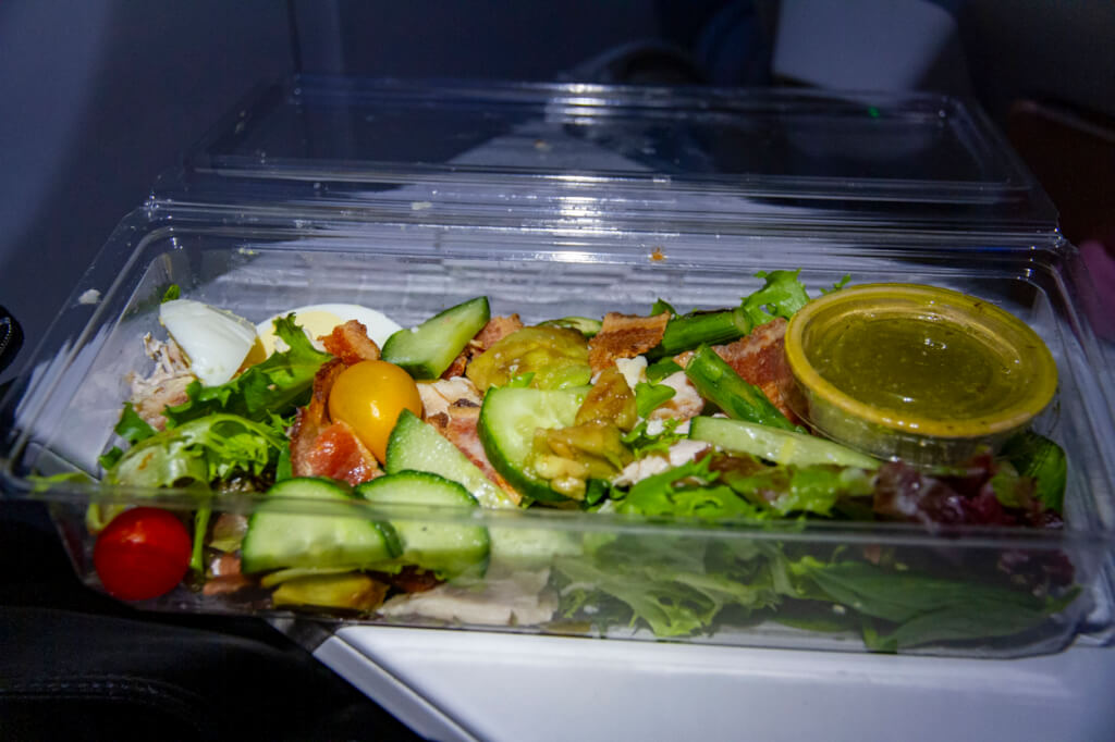 What Domestic Airline Has the Best Catering to Hawaii