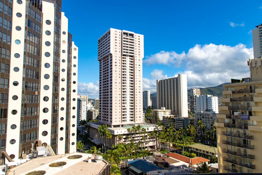 Honolulu Extends Ban on Large Gatherings