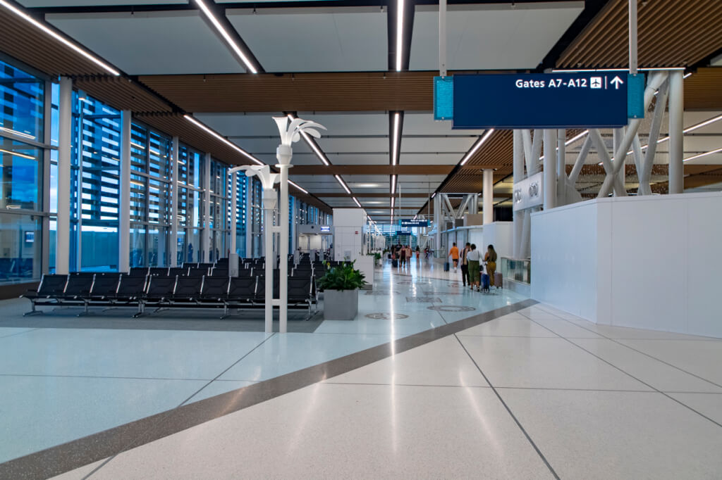 The New Honolulu Airport Mauka Concourse