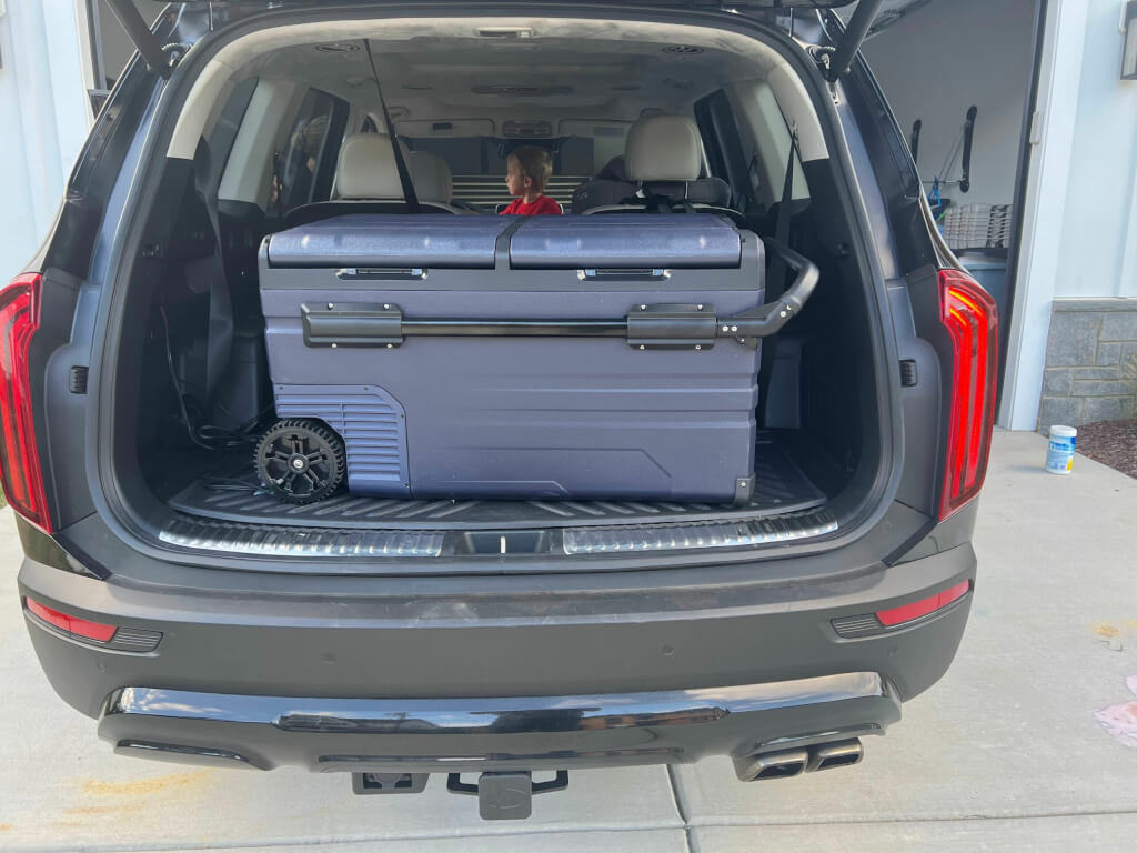 bodega cooler in car