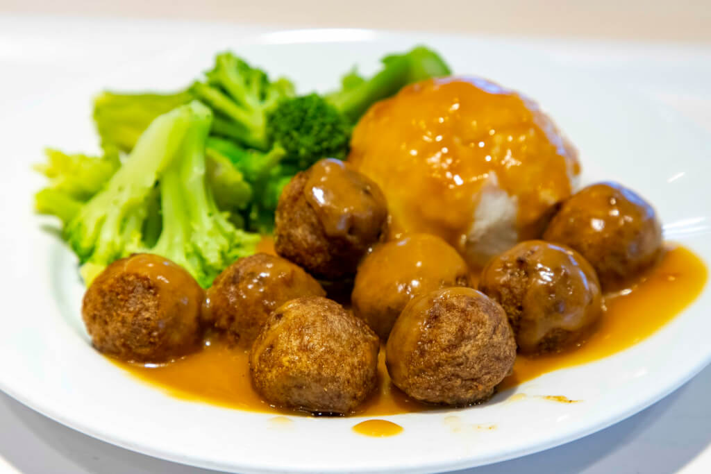 I Finally Tried the IKEA Swedish Meatballs