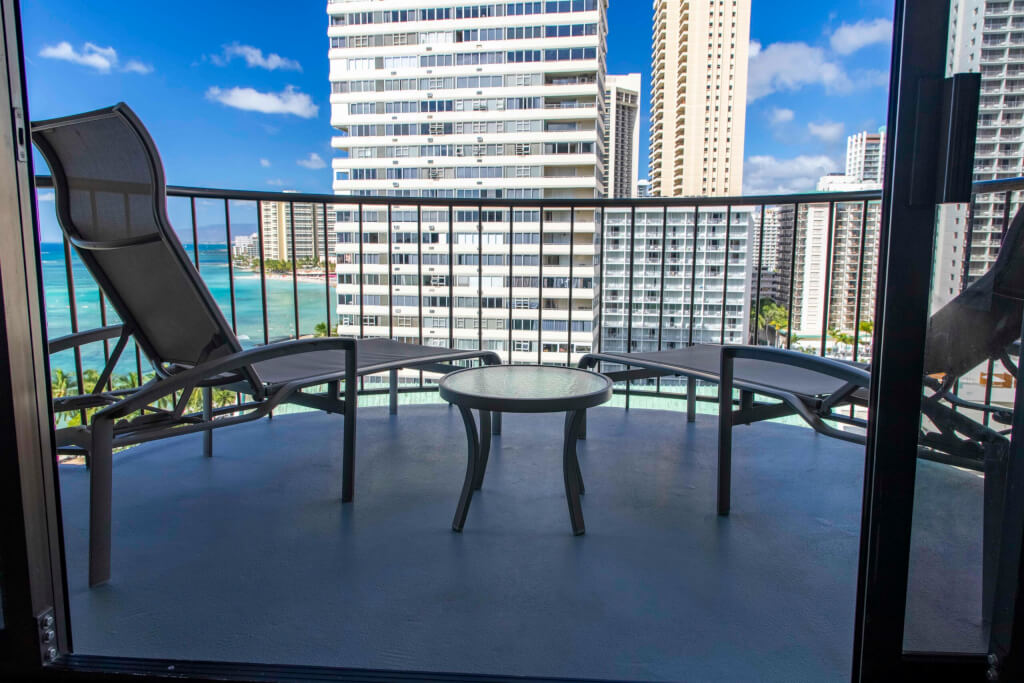 Waikiki Beach Marriott Deluxe Suite - Balcony 2