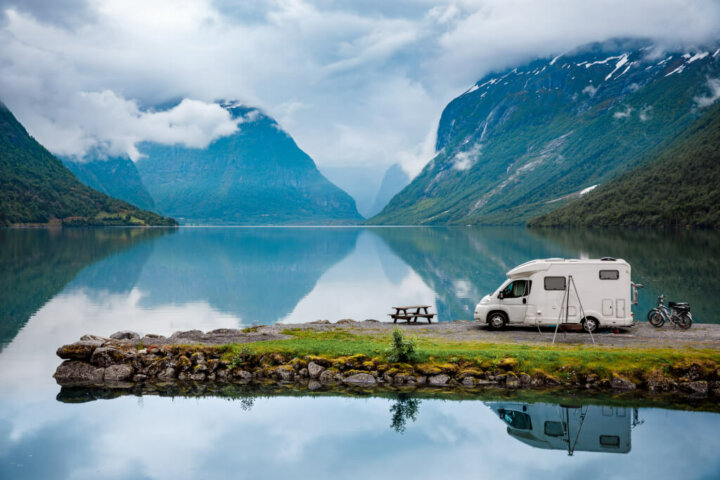 12 Best Class B RVs for Boondocking