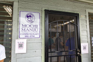 Two Ladies Kitchen 2022 - Jeffsetter Travel