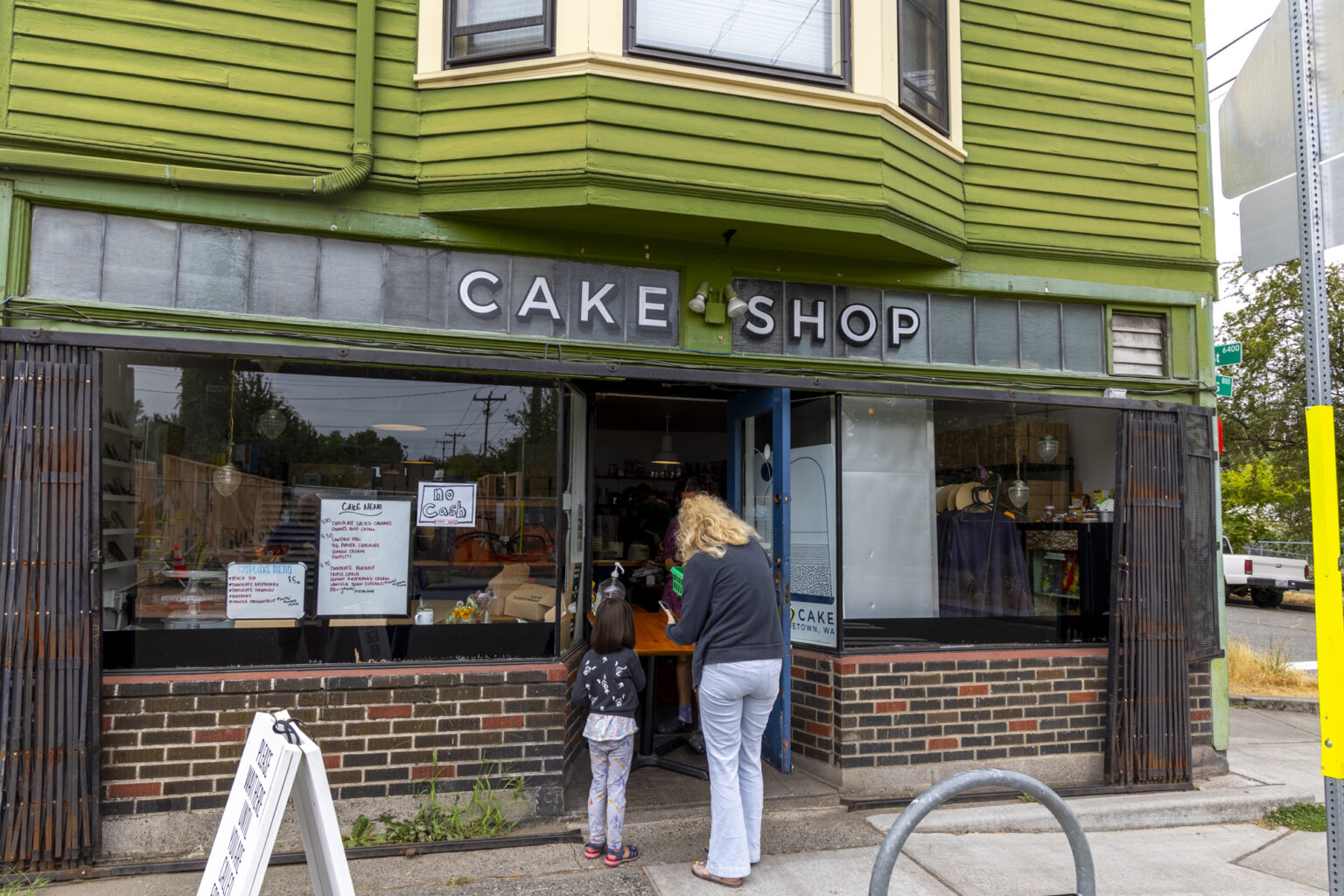 Inventive Cakes at Deep Sea Sugar and Salt Jeffsetter Travel