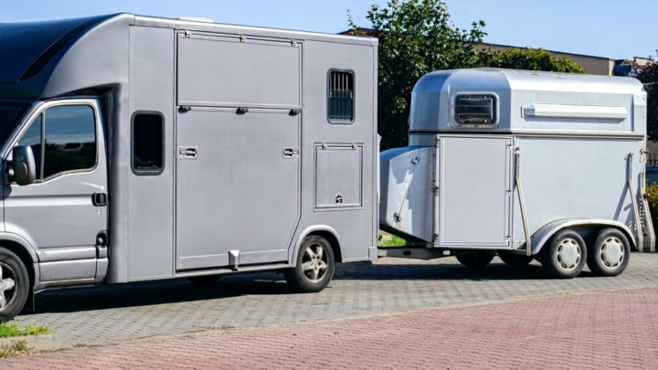 Can an RV Pull a Horse Trailer