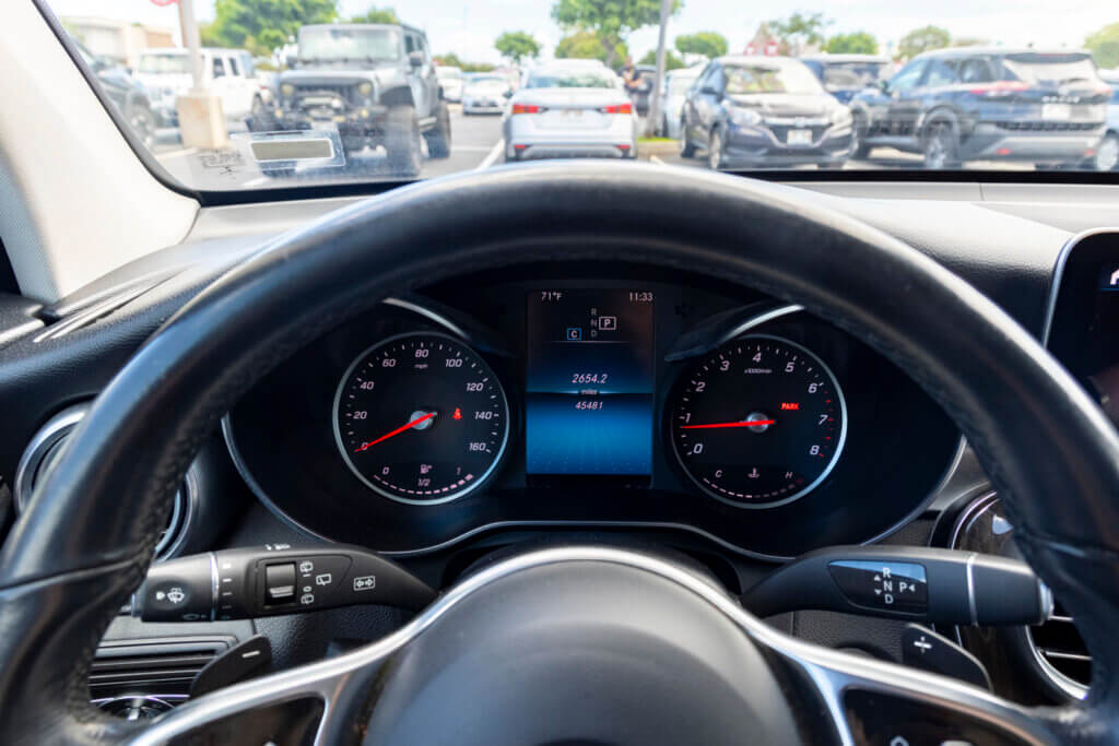 Mercedes-Benz GLC 300 interior