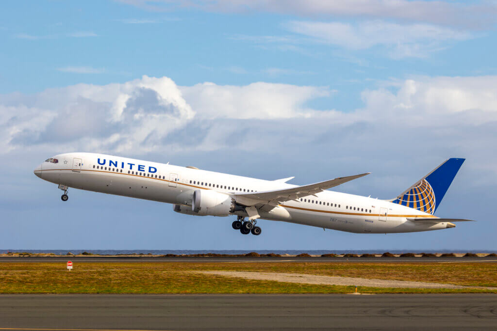 United Airlines Boeing 787-10