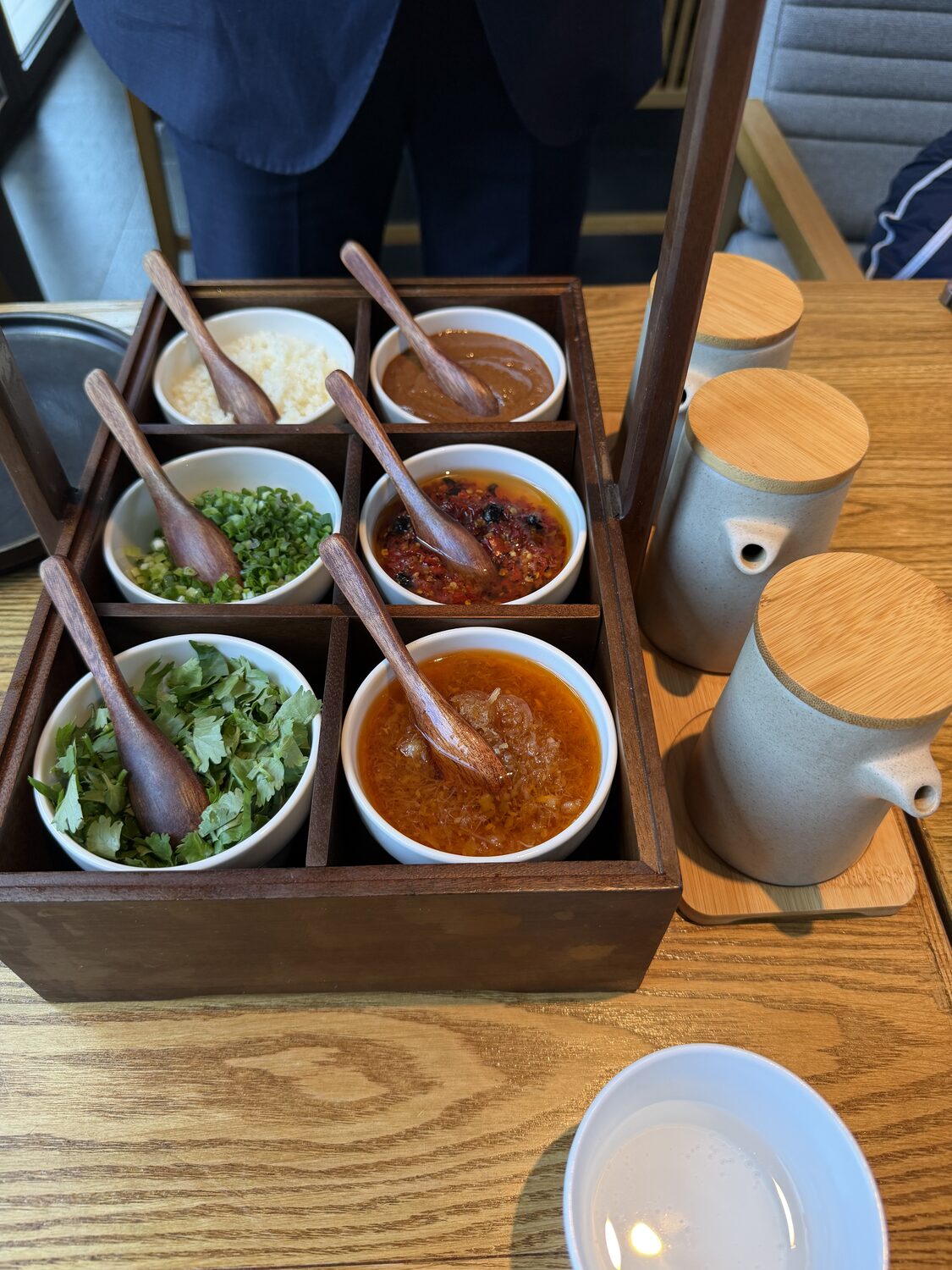 The condiment tray. You build your own dipping sauce.
