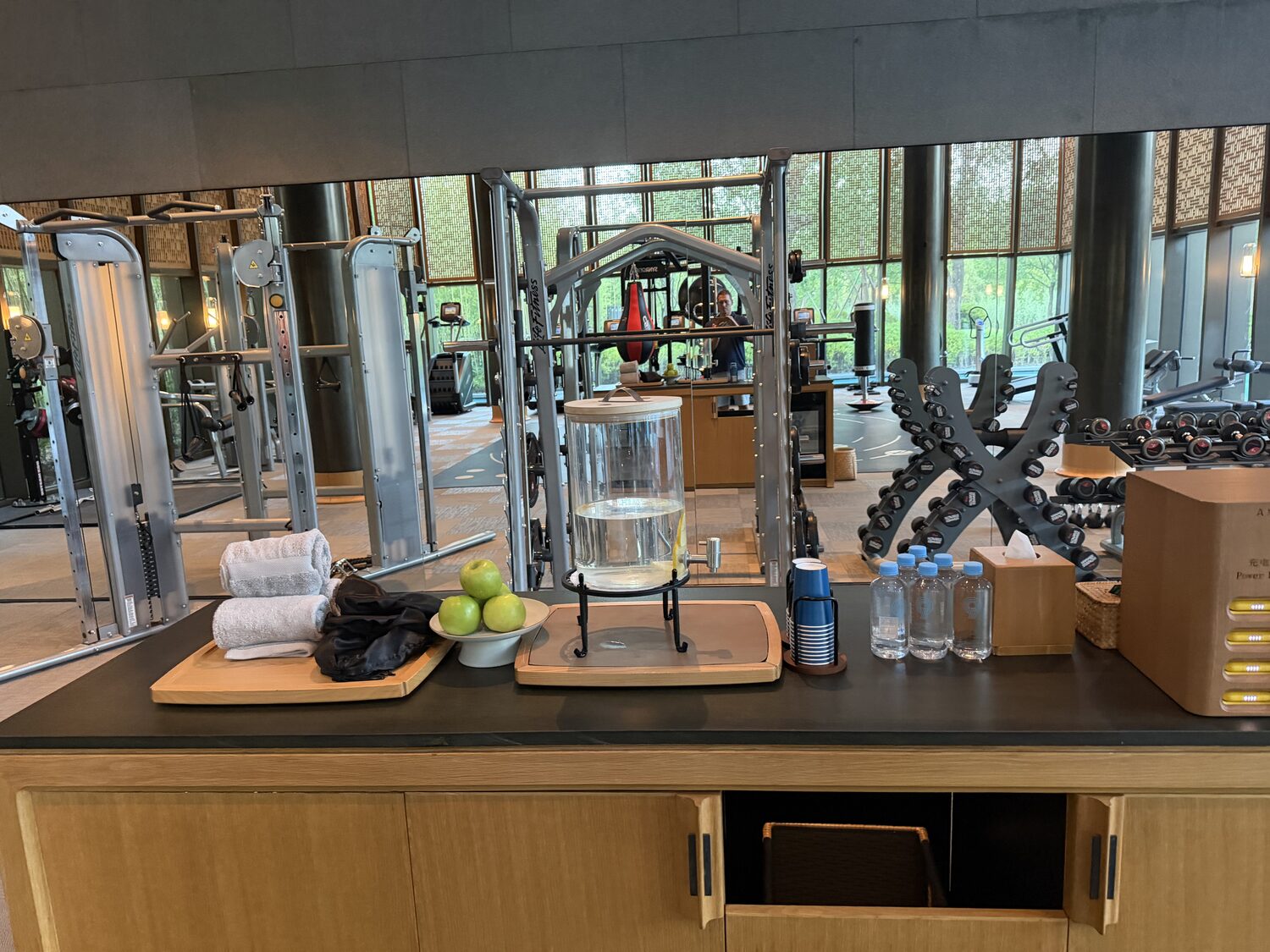 Spa reception. Towels, apples, water.